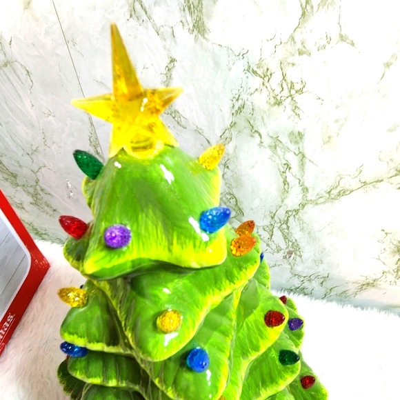 Nostalgic Ceramic Christmas Tree - Picture 3 of 7